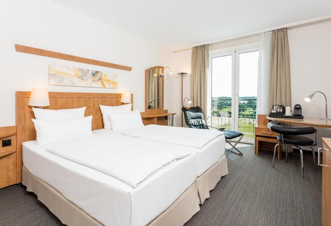 Zimmerbeispiel, Doppelzimmer (DZ) Zimmerbeispiel, Doppelzimmer (DZ)