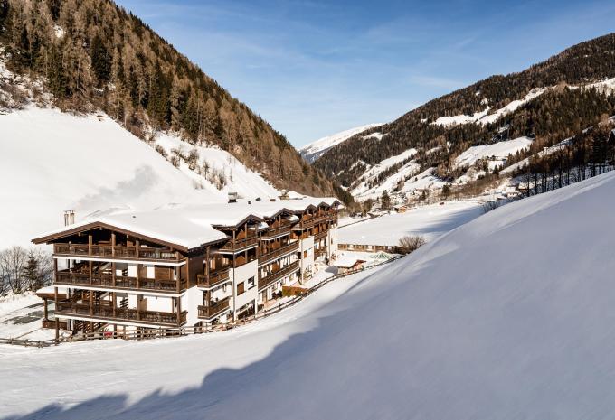 Winter: Hotel Almina Family & SPA, Ratschings Winter: Hotel Almina Family & SPA, Ratschings