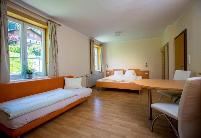 Zimmerbeispiel, Dreibettzimmer (DBZ) „Standard“