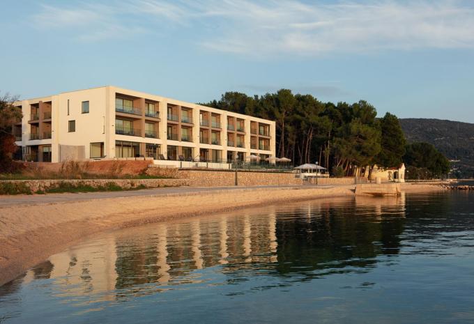 The Isolano Cres, Autograph Collection, Cres