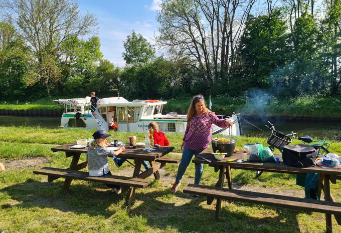 Hausboot Pénichette 1020 Flying Bridge