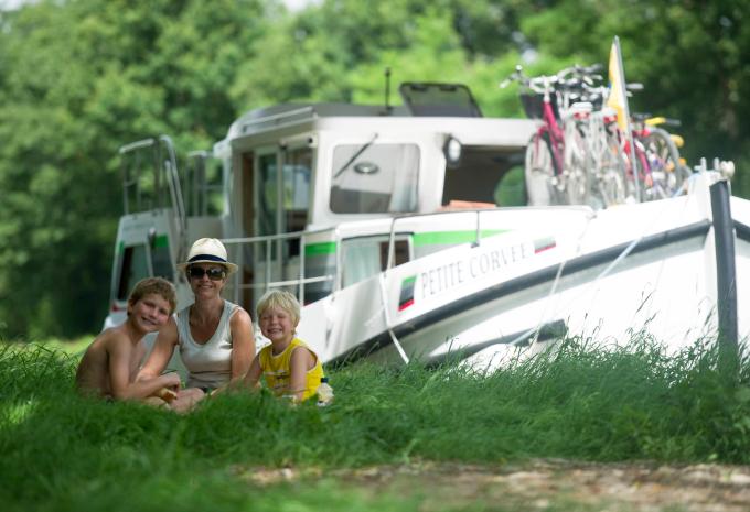 Hausboot Pénichette 1020 Flying Bridge