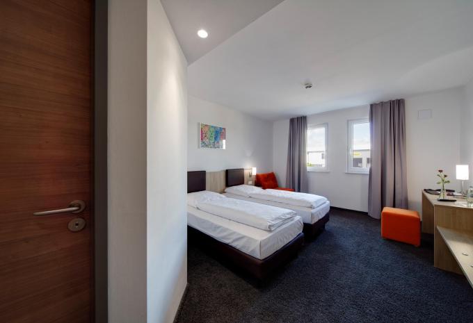 Zimmerbeispiel, Doppelzimmer  Zimmerbeispiel, Doppelzimmer