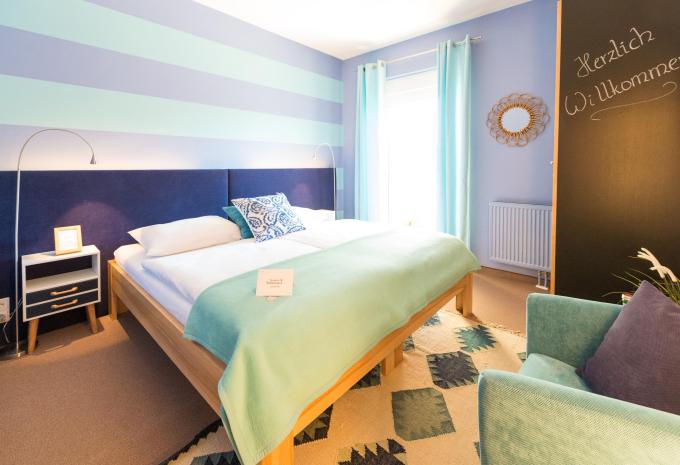 Doppelzimmer (DZ) "Standard Lavendel Balkon" 