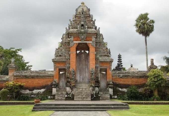 Bali - Rundreise & Baden