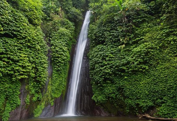 Bali - Rundreise & Baden