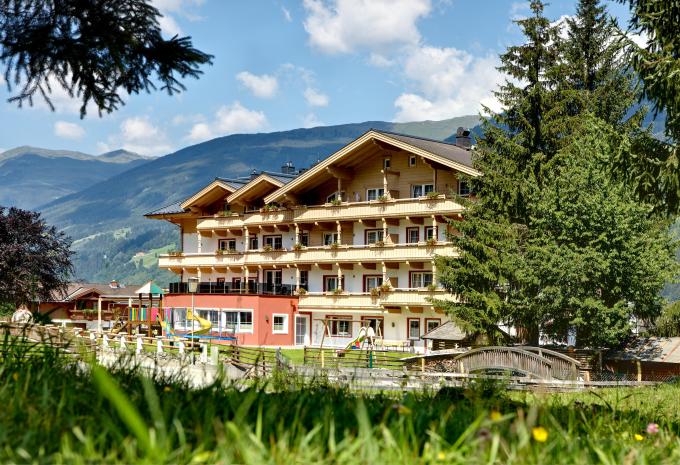 Hotel Grundlhof, Bramberg am Wildkogel