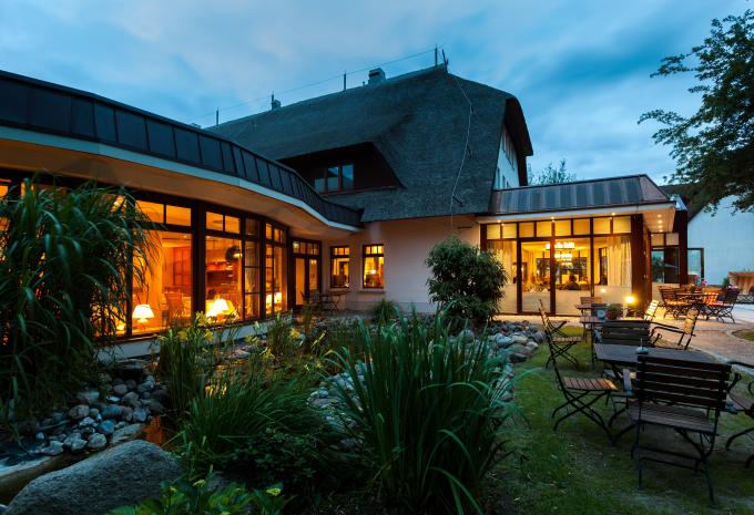 Ostsee - Seebad Warnemünde