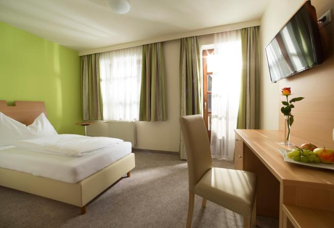 Zimmerbeispiel: Einzelzimmer Standard Balkon "Mitzi"