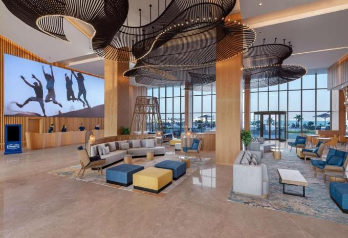 Hotel Hampton by Hilton Marjan