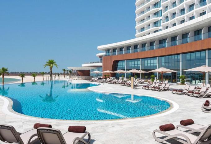 Hotel Hampton by Hilton Marjan