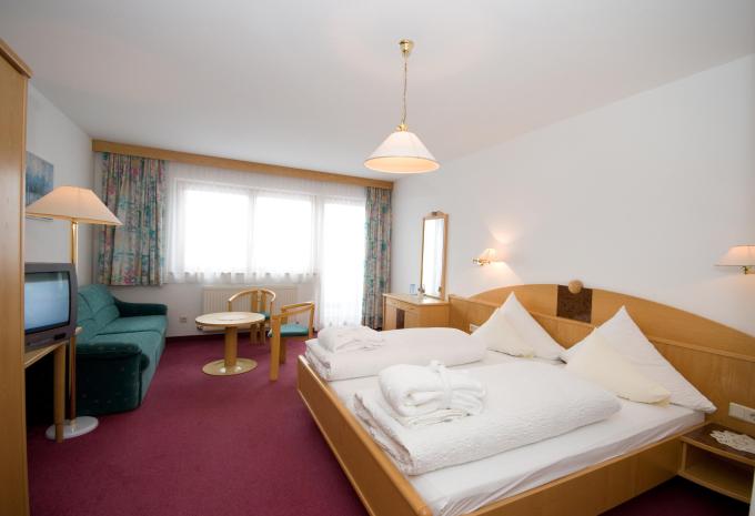 Zimmerbeispiel: Doppelzimmer Balkon "Type 2"