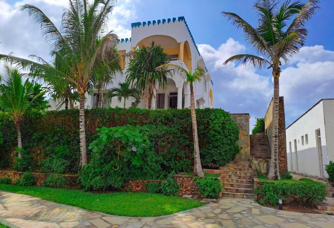 Hotel Lion Beach Resort