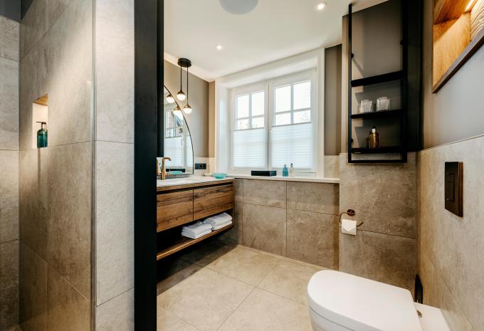 Zimmerbeispiel Suite „Balkon Landhaus“, Landhaus Stricker