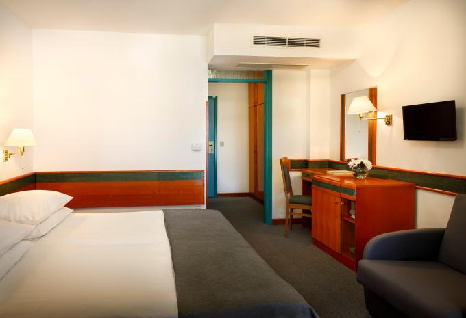 Zimmerbeispiel, Doppelzimmer Premium Balkon Meerseite