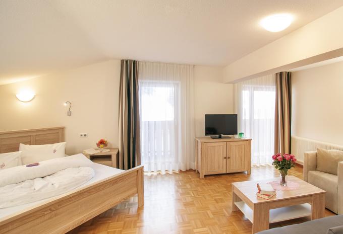 Zimmerbeispiel Familienzimmer (FZ) „Standard“