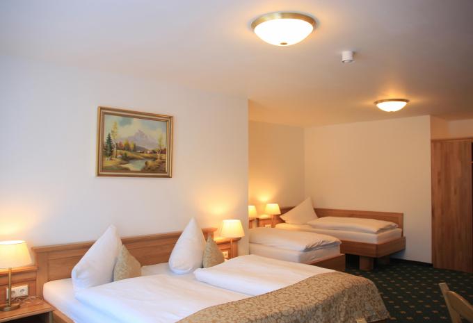 Zimmerbeispiel Vierbettzimmer „Standard“