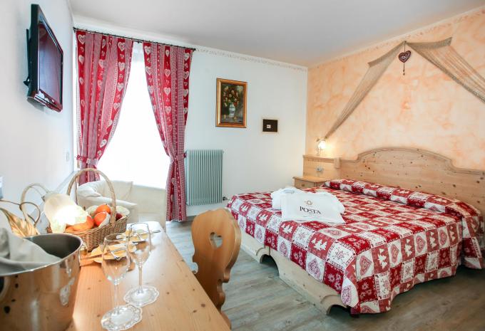 Zimmerbeispiel Doppelzimmer Deluxe Balkon