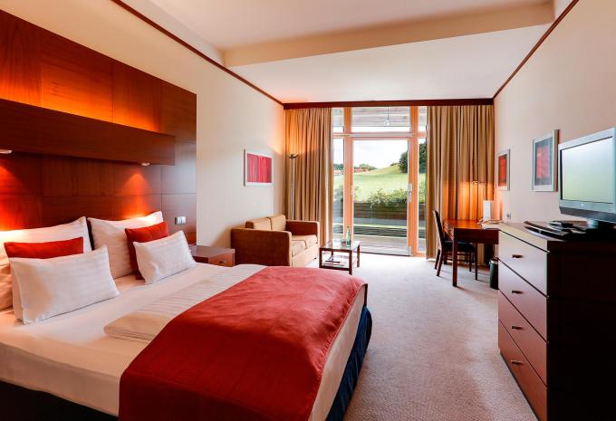 Zimmerbeispiel, Doppelzimmer Balkon Zimmerbeispiel, Doppelzimmer Balkon