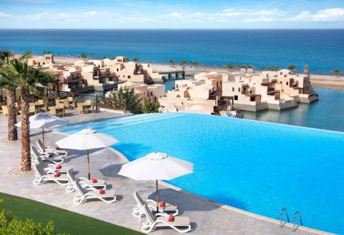 The Cove Rotana Resort *****