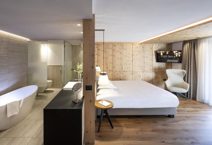 Zimmerbeispiel Junior Suite Balkon "Catinaccio" Zimmerbeispiel Junior Suite Balkon "Catinaccio"