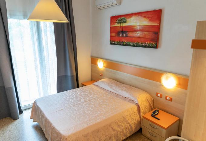 Zimmerbeispiel Doppelzimmer Balkon