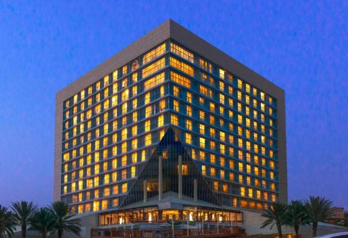 Sheraton Dubai Creek Hotel & Towers*****
