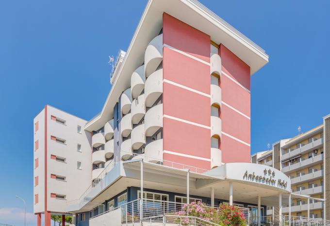 Hotel Ambassador **** in Caorle - Porto Santa Margherita 	 Hotel Ambassador **** in Caorle - Porto Santa Margherita