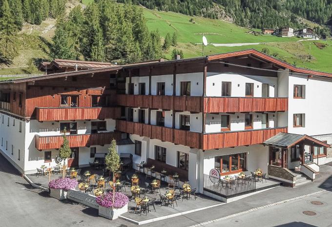 first mountain Hotel Ötztal, Längenfeld