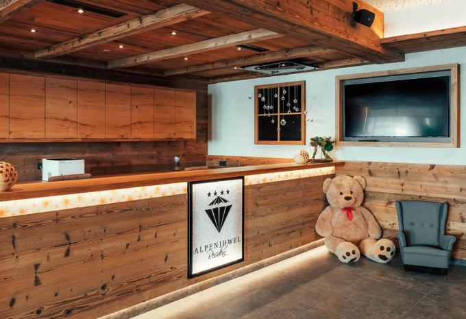 Hotel Garni Alpenjuwel Residenz , Serfaus