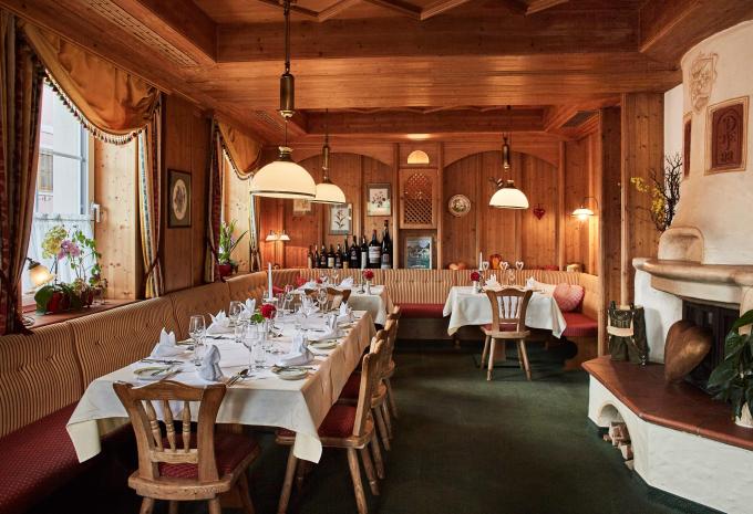 Emmersdorf an der Donau - Wachaubahn und Große Wachauschifffahrt