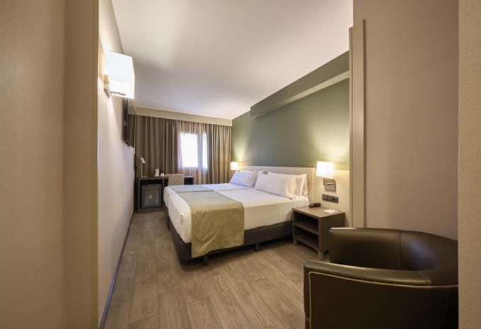Hotel Catalonia Park Putxet / Zimmerbeispiel