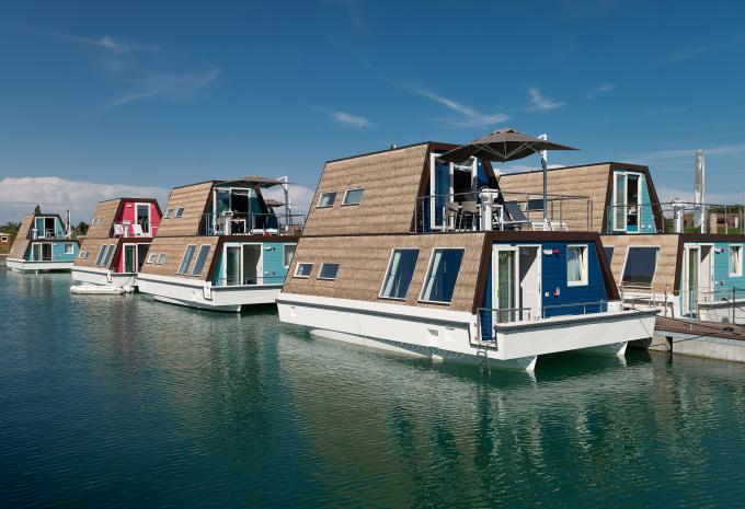 Marina Azzurra Resort, Beispiel Hausboot Marina Azzurra Resort, Beispiel Hausboot