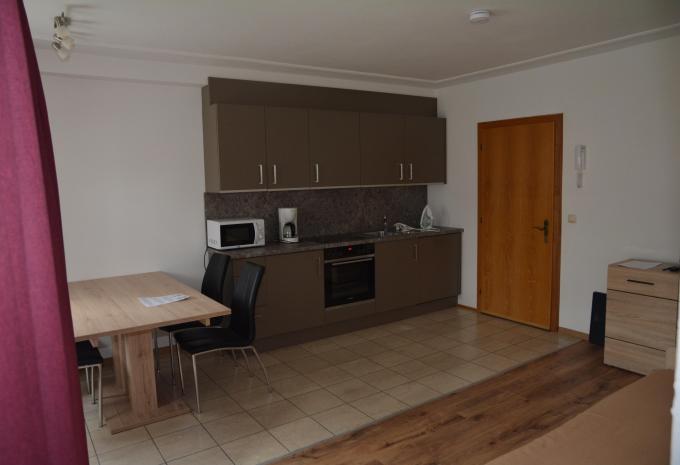 Beispiel: Apartment Balkon oder Terrasse "Typ A" Beispiel: Apartment Balkon oder Terrasse "Typ A"
