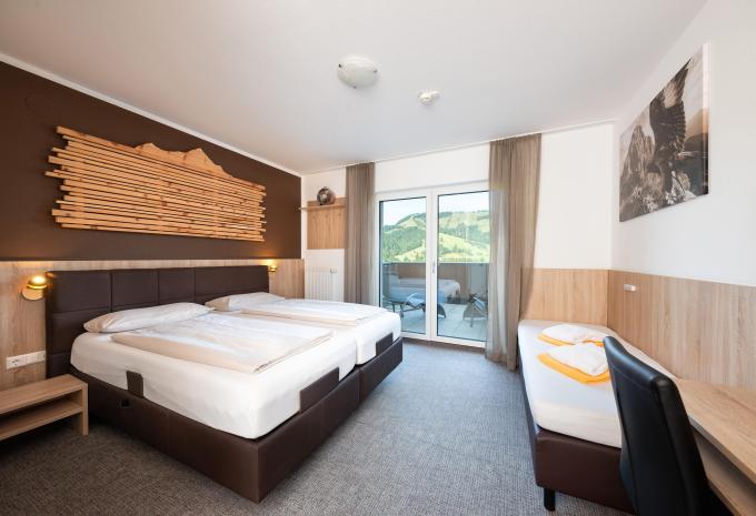 Zimmerbeispiel Dreibettzimmer Standard