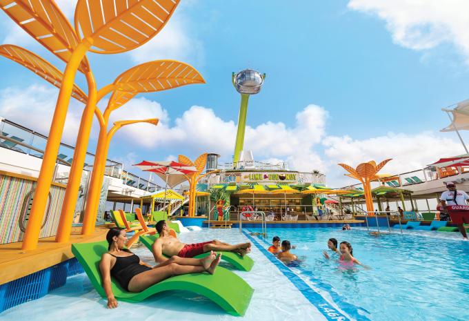 Pool, Spectrum of the Seas Pool, Spectrum of the Seas
