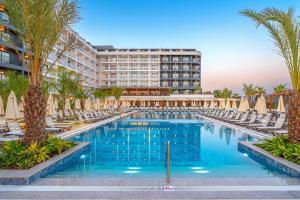 Vox Maris Resort Hotel*****
