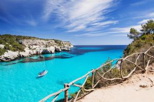 Menorca - Fly & Drive