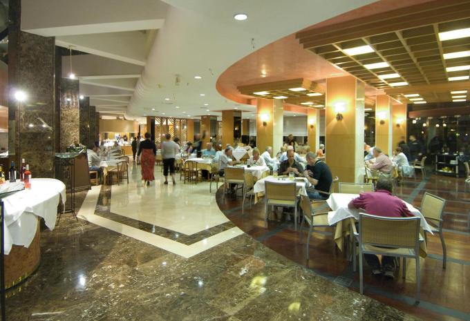 Alexandre Hotel Gala