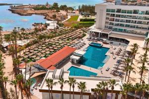 Cavo Maris Beach Hotel****