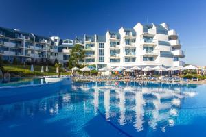 Sineva Beach****