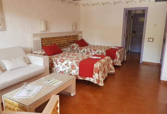 Hotel Parque Tropical / Zimmerbeispiel