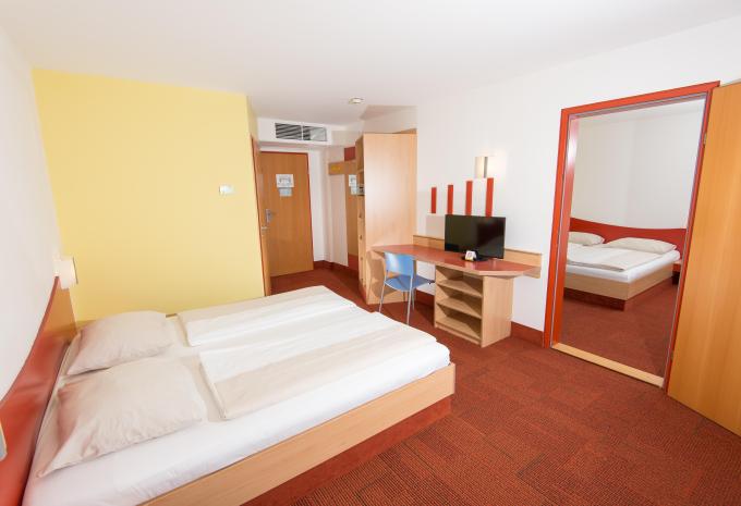 Zimmerbeispiel Familienzimmer "Storchenwiese"