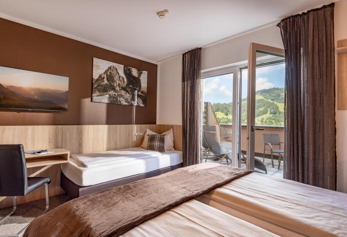 Zimmerbeispiel: Dreibettzimmer Standard