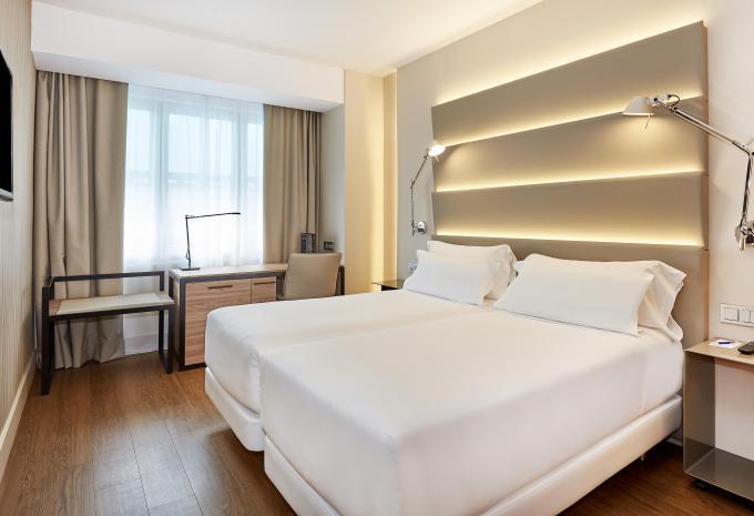Hotel NH Sants Barcelona / Zimmerbeispiel Hotel NH Sants Barcelona / Zimmerbeispiel