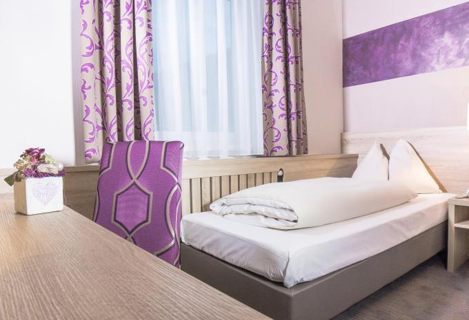 Zimmerbeispiel Einzelzimmer Standard