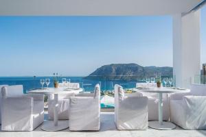 White Rock Of Kos*****