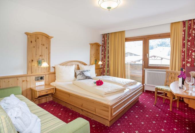 Zimmerbeispiel Dreibettzimmer Balkon