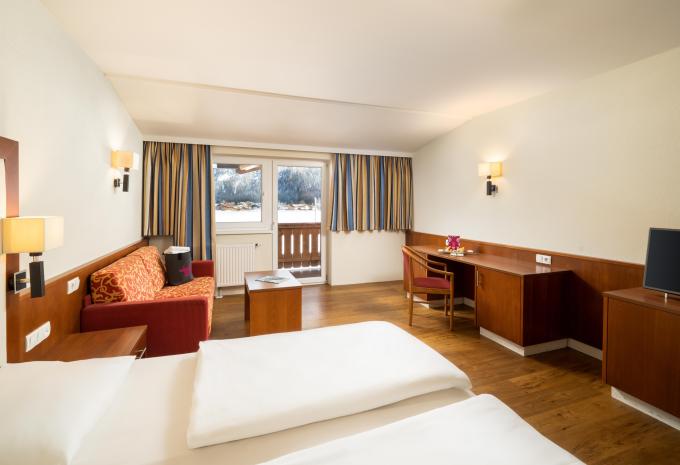 Zimmerbeispiel Doppelzimmer Superior Balkon