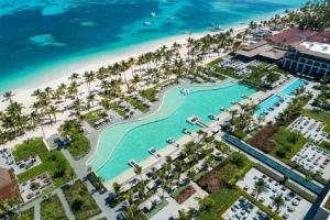 Adults Only Club at Lopesan Costa Bavaro Resort*****